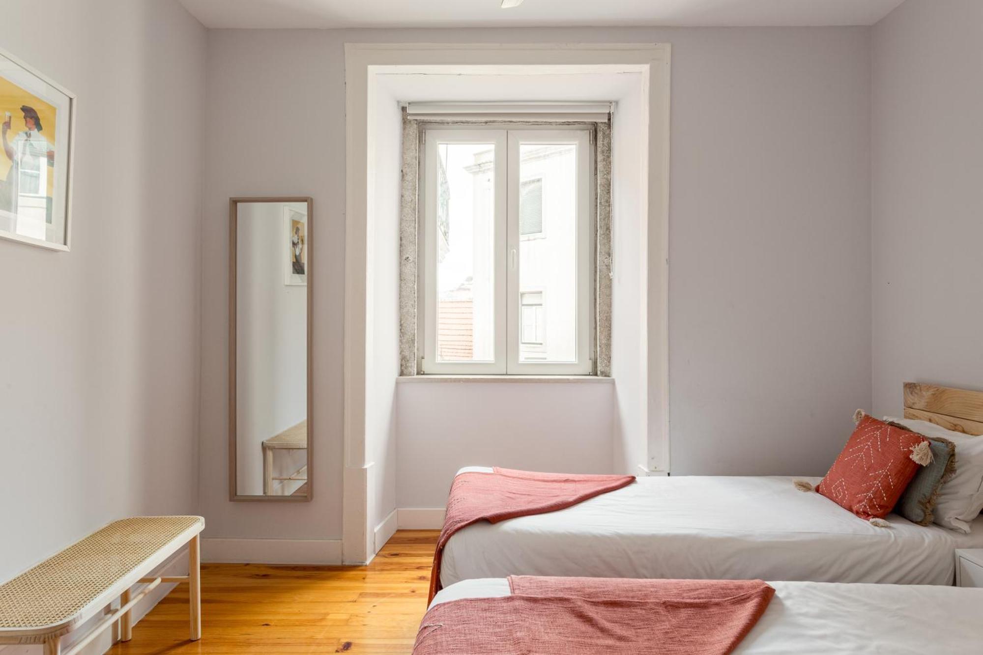 リスボンJoivy Inviting Flat Next To Carmo Conventアパートメント エクステリア 写真